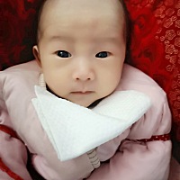 宝贝啊！叔叔阿姨都说你清秀的不像男孩子😂😂