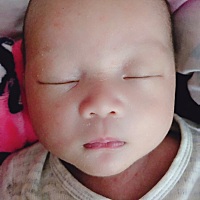 每次白天想睡觉又不敢睡觉，一但我睡觉了，没睡几分钟宝宝就醒了，好难受，可能有宝宝都这样吧，好辛苦😫