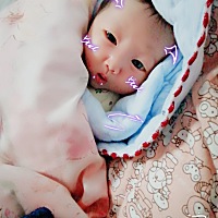 我家宝宝就穿了两天尿不湿然后屁股就可红，买的尿不湿也是在专门的母婴店买的好的，就是红屁股，不知道...