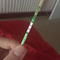 亲～你们知道自己怀孕第一次什么时候去的医院呢，我现在距离上次月经已经有35天啦