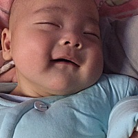 我的宝宝两个月20天了！一个人带，累也幸福着，养儿才知母恩！