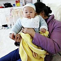 宝宝瞌睡睡倒了有什么办法