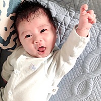 宝宝26天了 出生8.3斤 结果3天缩水1.5斤……好一肚子的胎便 还有水肿啊…现在身高56那样 体重也就9斤多...