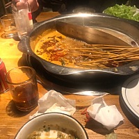 怀孕40天，今天有点恶心的感觉。晚上饱饱的吃了一顿，吃之前感觉一点胃口都没有，嘴里都是苦味，吃上了...