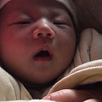 宝宝19天啦，鼻子还是有点堵，喉咙有痰。☹️