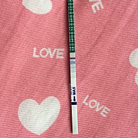 请问这是不是假孕啊 推迟一天