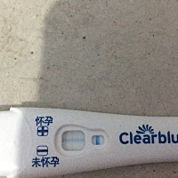 可丽蓝测出来都是只有右边一条细细的线，不是粗的，是不是自带水印还是咋的，愁死了，以前也没测出这样...