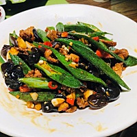 有没有怀孕了特别喜欢吃香的，酸辣的亲