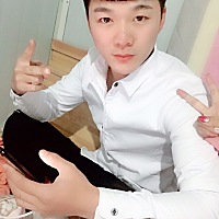 像妈妈还是像爸爸