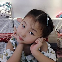 有宝宝是舌系带过短的的吗         我家两个宝宝真是离奇的相似，按说我跟宝爸说起话来都是都是字正腔圆...