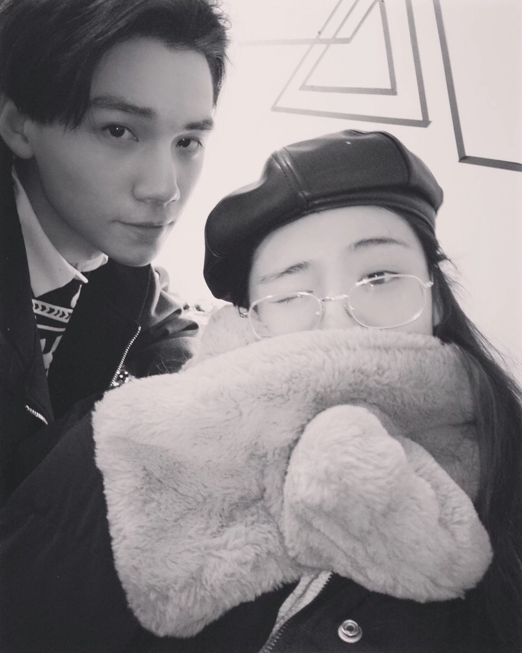 怀孕多吃黑芝麻丸，宝宝眼睛头发好漂亮