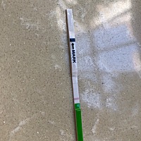 排卵试纸，10-20分钟出的结果。是不是不易受孕的期间？