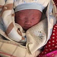 2019年1月17号。我家儿子👦出生了。顺产。8斤2