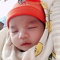 只想帮宝宝多拍些照片，等他长大可以看到他的每一次成长