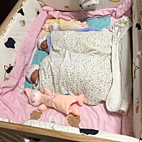 诚求各位宝妈，宝宝现在出生第五天了，我的乳头被俩孩子吸的已经让我痛不欲生了，这两天用的吸奶器吸出...