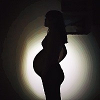 臀位宝宝，倒计时了，要剖腹产的老娘亲很害怕。现在孕后期真难熬，睡觉怎么都不舒服，睡着睡着想吐，翻...