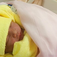 顺产男宝，6.68斤，侧切，2018.12.30.提前了20天，母子平安。