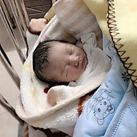 39周顺产。早上开始肚子硬。下午开始见红。出现宫缩规律。晚上8点半出生。是男是女生出来才准。祝大家都...