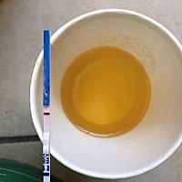 大家帮我看看 有没有怀孕啊 今天正好一个月