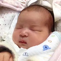 很幸福两个闺女☺️😘 很像啊 大宝 大宝 二宝 二宝 大宝 大宝 大宝