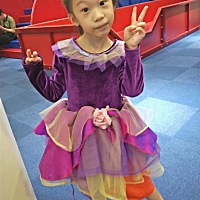 今天去照四维了，麻烦大家帮我看下这是男宝还是女宝呢？我好提前准备男孩女孩的衣服😊