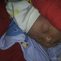 今天破腹产宝宝出来了！8斤胖丫头