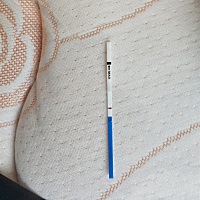 这是不是怀了，不知道排卵试条是浅是深