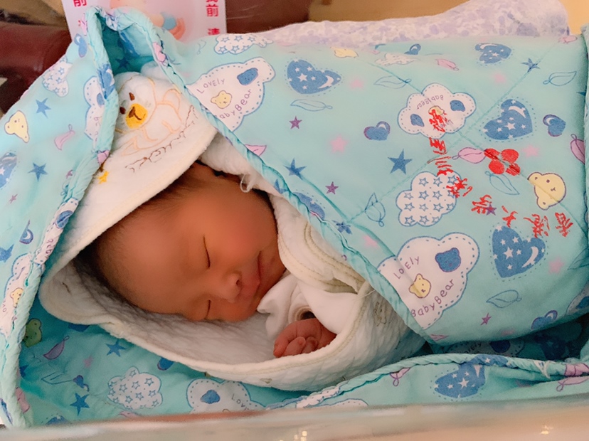 一月22 号下午四点见红 一月23 号零点二十五分喜迎我的小公主👸
