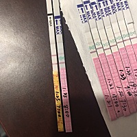 今天早上用两种不同的排卵测试纸，发现差别好大呀，不知道那个准确了