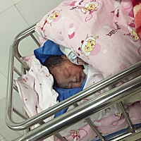 1月24日19:05顺产男宝一枚7.2斤重