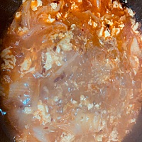 半夜饿了，搞个最爱之一的火锅粉丝！！每天睡前婆子都会问吃啥，也不能被宠坏！今天自己动手！噢耶！！