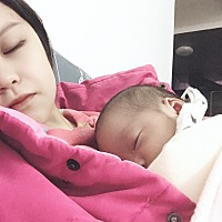 你好👋我出生第二十四天.妈妈和爸爸给我取名叫魏书仪💞余生请多多指教