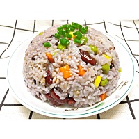 今天第一次尝试做五谷饭，很OK