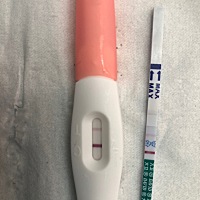 今天又测了一下，比之前清楚多了，前天去医院做B超没有发现孕囊，让一个星期再去做一个。