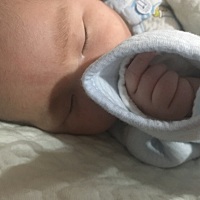 这脑壳中间是胎记吗？我个天那啊！