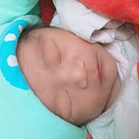 昨天生了二胎，又是女儿…… 没能女/儿双全…… 看到她平安健康也就很好了 只希望你俩平平安安 健健...