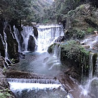 我现在4个月了，能去泡温泉吗？就是抖音上那个网红温泉那种。