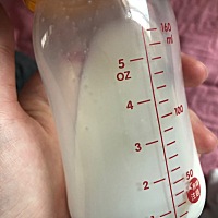 有木有喝佳贝艾特羊奶的？为什么我怎么冲都会有这样的情况，这是没有溶解好吗还是什么情况？