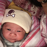 超过预产期8天、赶在小年夜出生、产程20分钟不到、侧切一点点、顺产6.6斤小公举一枚……