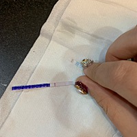 这是什么意思？MAK接口处有条明显的杠，有没有一样的宝妈，