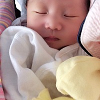 小公主乖的不得了，月嫂阿姨做的饭也特别好吃，真的是享福了！