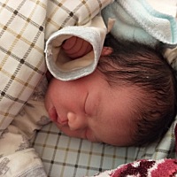 顺产，无侧切，打无痛。 得大姑娘一枚