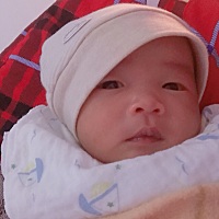 母乳喂养，奶水又少…感觉自己坐了个假月子，腰酸背痛是哪哪都不得劲，那叫一个酸爽啊