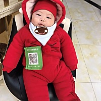 快过年了现在的人身上都很少带现金。为了不耽误孩子收压岁钱。