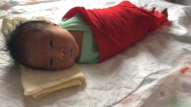 洗澡后蓬蓬的头发，哈哈哈