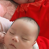 真的，觉得我的婆婆就是亲妈。我妈去世了，月子里都是婆婆一个人带过来的。顺产侧切缝了三针，在医院里...