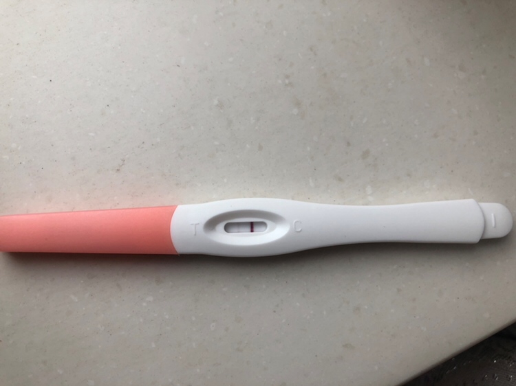 排卵前后各安排一次。之后就各种不舒服 胸部痛 肚子涨 爱放屁 尿频（原来半夜从不起床的我这两天竟然都要起）然后像来大姨妈一样肚子痛  这是有了吗