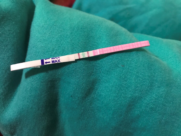 真的排卵强阳都没有这么红，激动的赶紧起床去买试纸