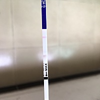 怀孕试纸测的？？这是🈶️还是🈚️？