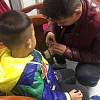 怀了二胎胃口也不好人也天天不舒服，大宝都是老公和婆婆带，衣服老公洗，卫生老公做，点心老公买，还好...